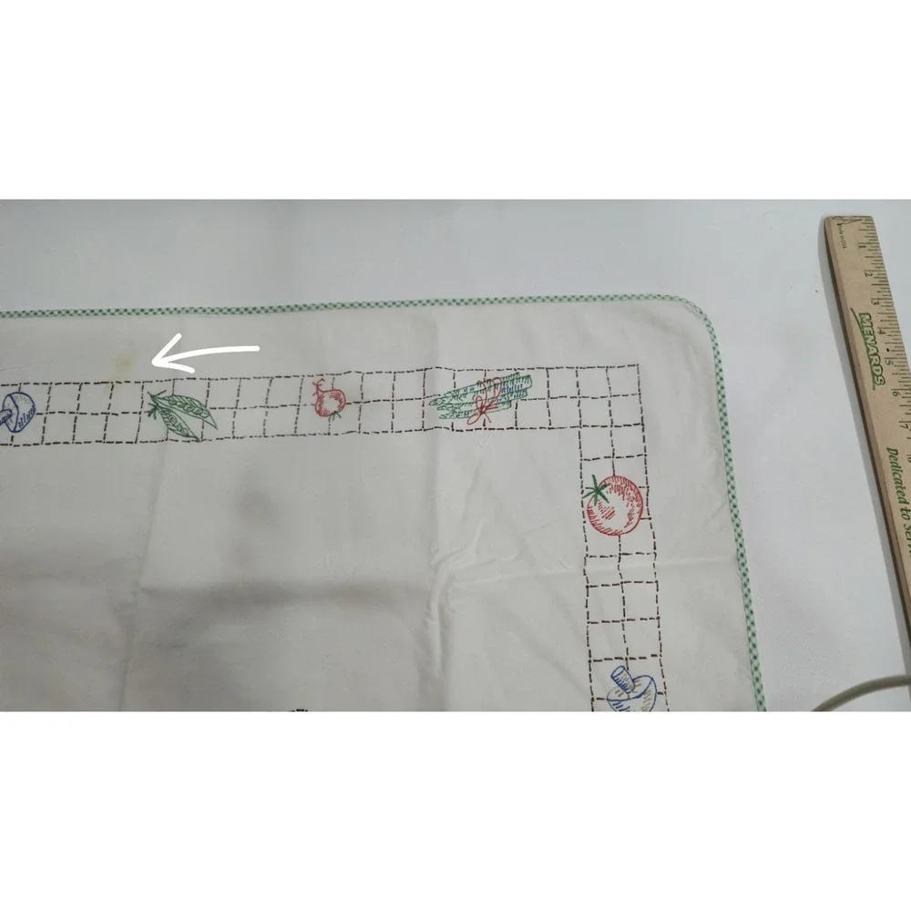 Vintage Embroidered Tablecloth Kitchen Fruit & Veggies 33